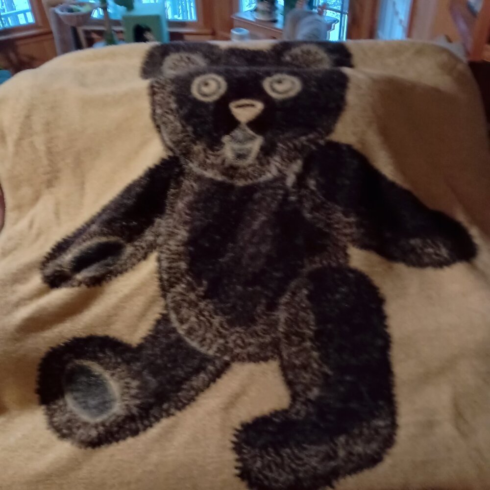 Safari Weavers vintage reversible Teddy Bear throw blanket